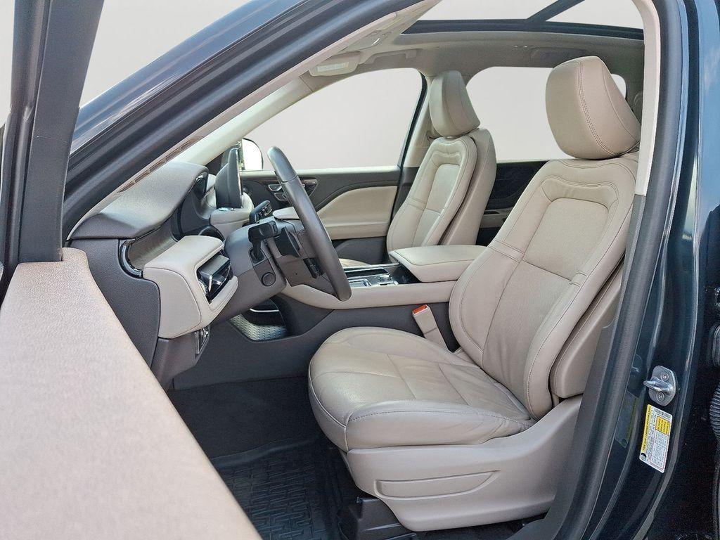 used 2023 Lincoln Aviator car, priced at $37,905
