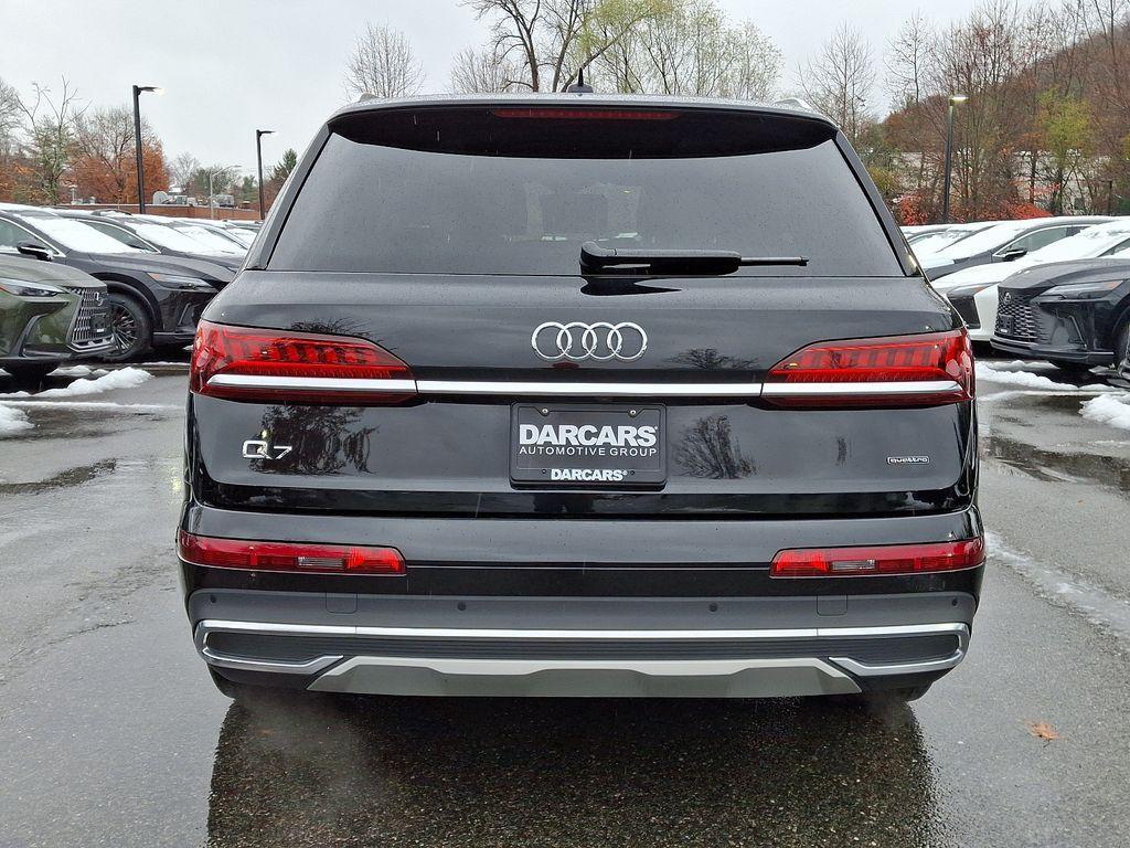 used 2024 Audi Q7 car, priced at $50,994