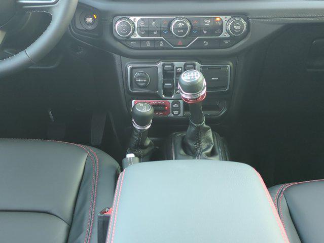 new 2025 Jeep Wrangler car, priced at $54,622