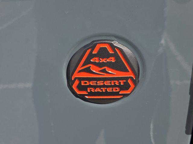 new 2025 Jeep Gladiator car, priced at $53,372