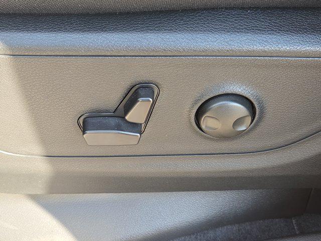 new 2025 Ram 1500 car, priced at $44,717