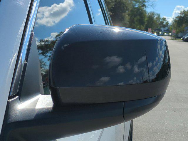 new 2025 Jeep Grand Cherokee car, priced at $30,177