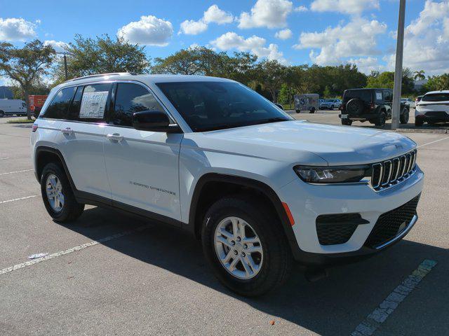 new 2025 Jeep Grand Cherokee car, priced at $30,177