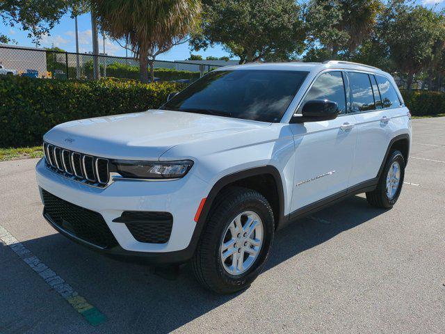 new 2025 Jeep Grand Cherokee car, priced at $30,177