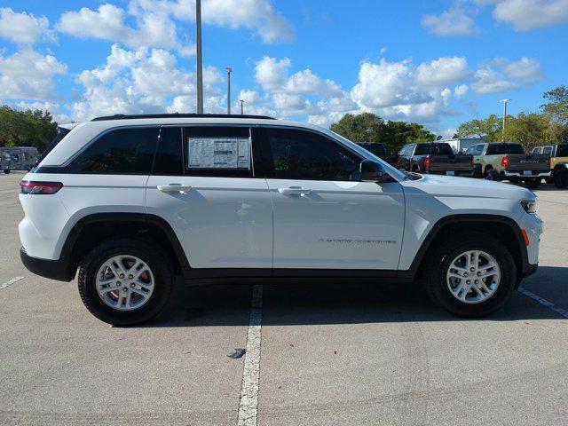 new 2025 Jeep Grand Cherokee car, priced at $30,177
