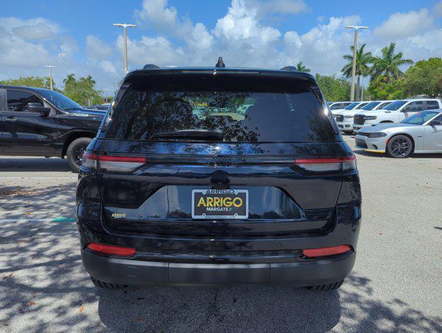 new 2024 Jeep Grand Cherokee car, priced at $41,795