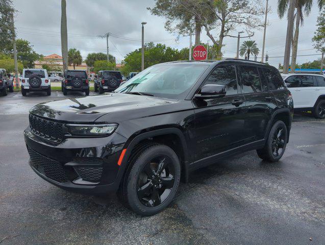 new 2024 Jeep Grand Cherokee car, priced at $36,600