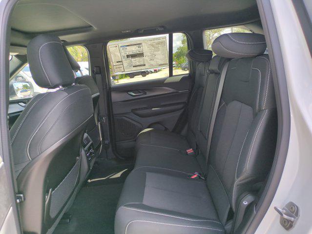 new 2025 Jeep Grand Cherokee car, priced at $31,348