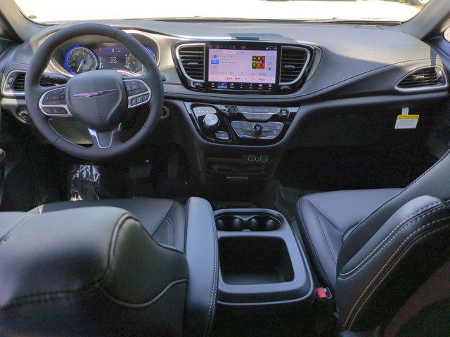 new 2025 Chrysler Pacifica car, priced at $44,833