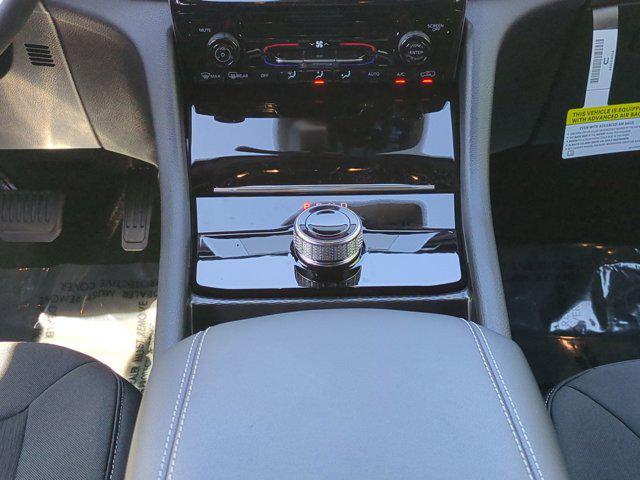 new 2025 Jeep Grand Cherokee car, priced at $31,872