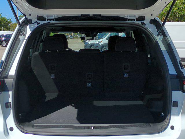new 2025 Jeep Grand Cherokee car, priced at $31,872