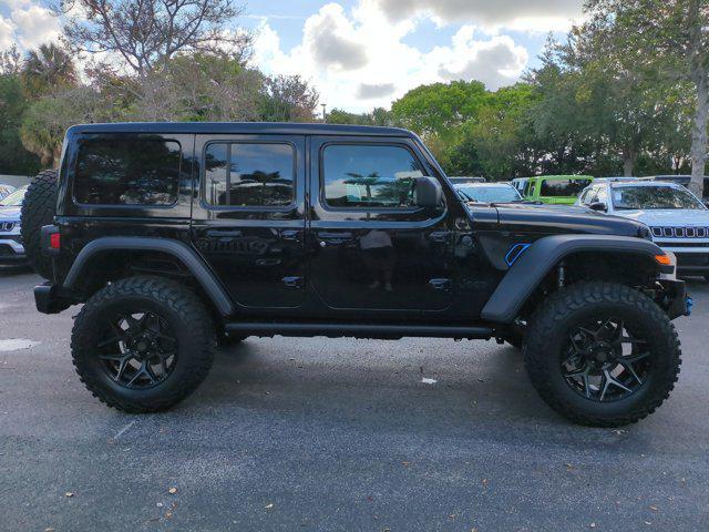 new 2025 Jeep Wrangler car, priced at $46,182