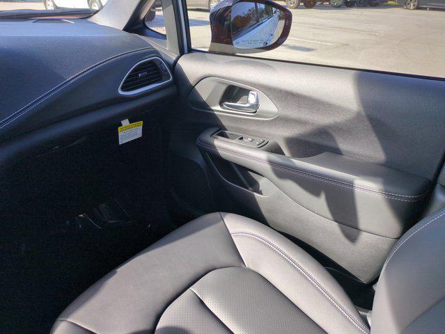 new 2026 Chrysler Pacifica car, priced at $44,196