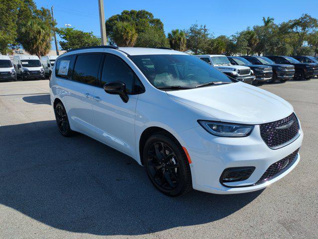 new 2026 Chrysler Pacifica car, priced at $44,196