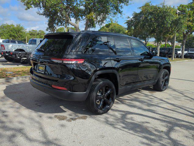 new 2024 Jeep Grand Cherokee car, priced at $36,175