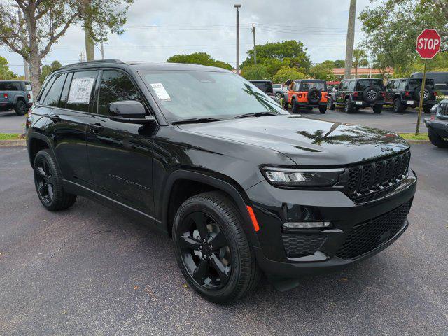 new 2025 Jeep Grand Cherokee car, priced at $40,536
