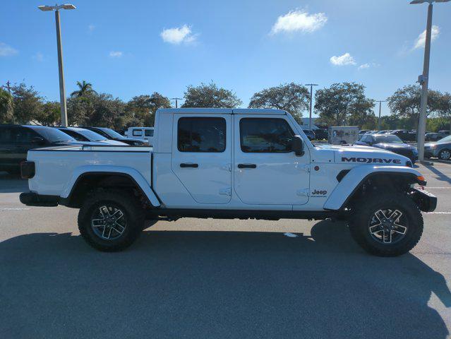 new 2025 Jeep Gladiator car, priced at $52,678
