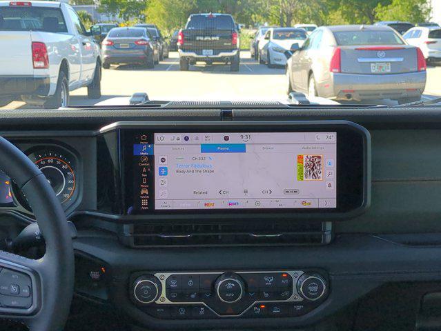 new 2025 Jeep Gladiator car, priced at $52,678