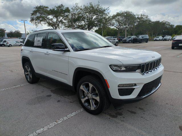 new 2025 Jeep Grand Cherokee car, priced at $47,793