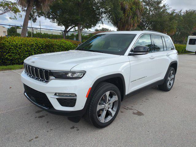 new 2025 Jeep Grand Cherokee car, priced at $47,793