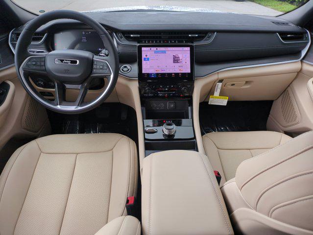 new 2025 Jeep Grand Cherokee car, priced at $47,793
