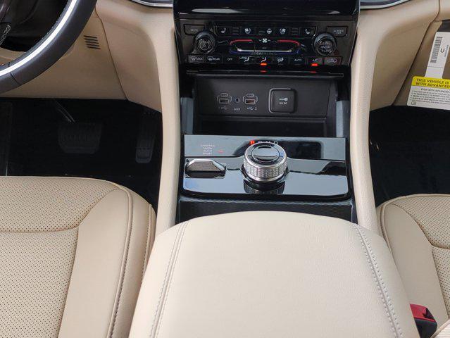 new 2025 Jeep Grand Cherokee car, priced at $47,793