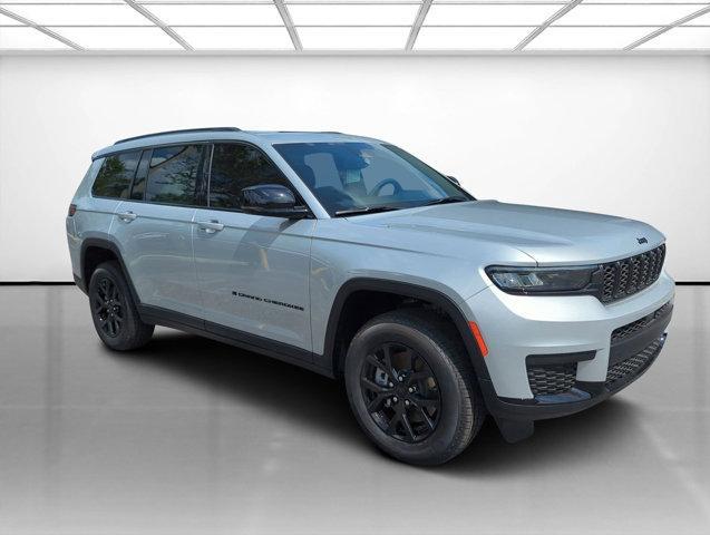 new 2024 Jeep Grand Cherokee L car, priced at $39,525