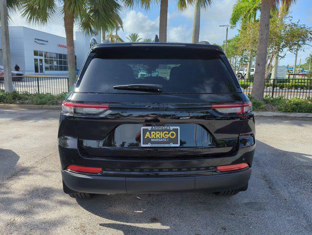 new 2024 Jeep Grand Cherokee car, priced at $36,600