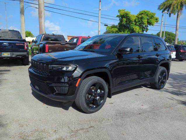 new 2024 Jeep Grand Cherokee car, priced at $36,600