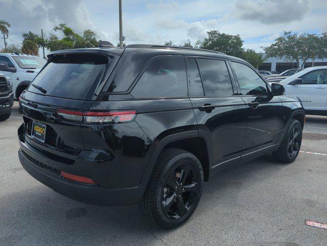 new 2024 Jeep Grand Cherokee car, priced at $47,235