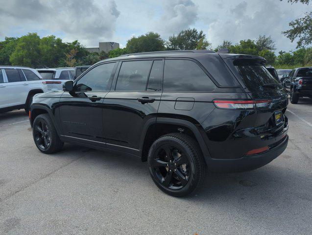 new 2024 Jeep Grand Cherokee car, priced at $47,235