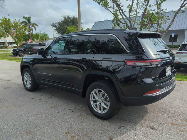 new 2025 Jeep Grand Cherokee car, priced at $34,175