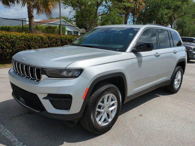 new 2025 Jeep Grand Cherokee car, priced at $35,078