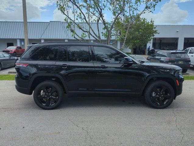 new 2024 Jeep Grand Cherokee car, priced at $41,795