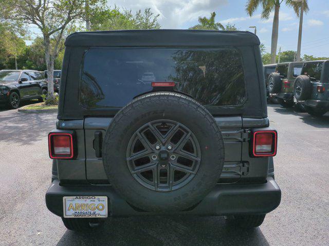 new 2025 Jeep Wrangler car, priced at $32,784