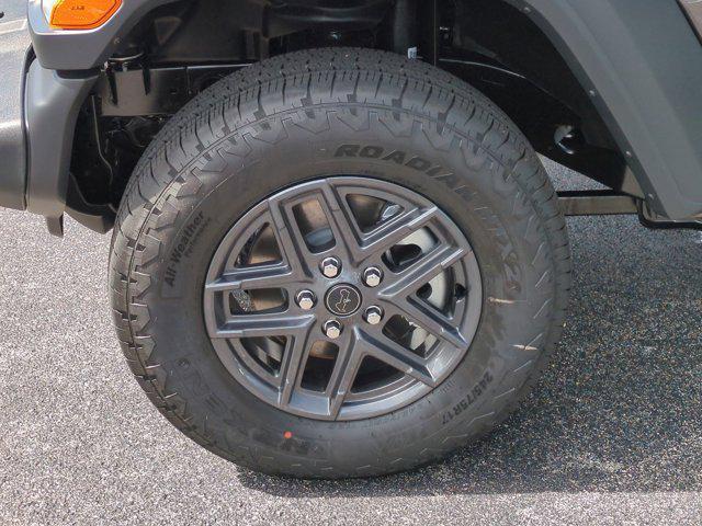 new 2025 Jeep Wrangler car, priced at $32,784
