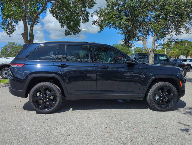 new 2024 Jeep Grand Cherokee car, priced at $41,795