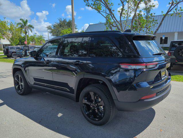 new 2024 Jeep Grand Cherokee car, priced at $41,795