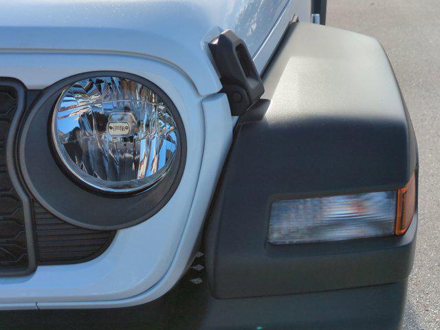 new 2025 Jeep Wrangler car, priced at $40,982