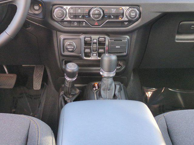 new 2025 Jeep Wrangler car, priced at $40,982