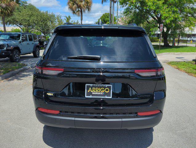 new 2024 Jeep Grand Cherokee car, priced at $41,795