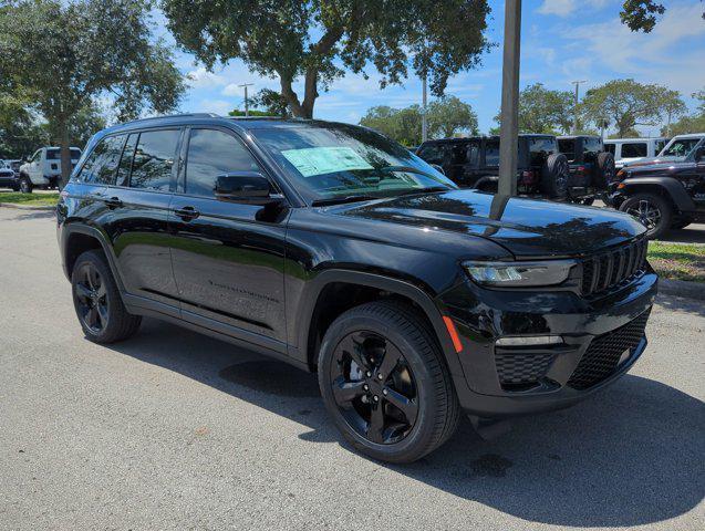 new 2024 Jeep Grand Cherokee car, priced at $41,795