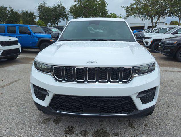 new 2025 Jeep Grand Cherokee car, priced at $33,580