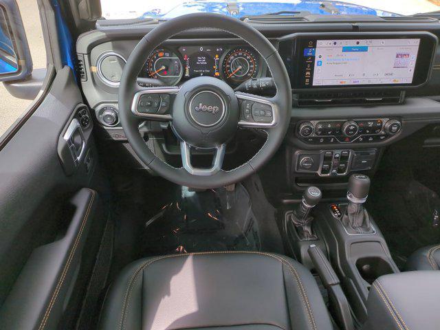 new 2025 Jeep Wrangler car, priced at $48,040