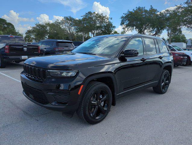 new 2024 Jeep Grand Cherokee car, priced at $36,600