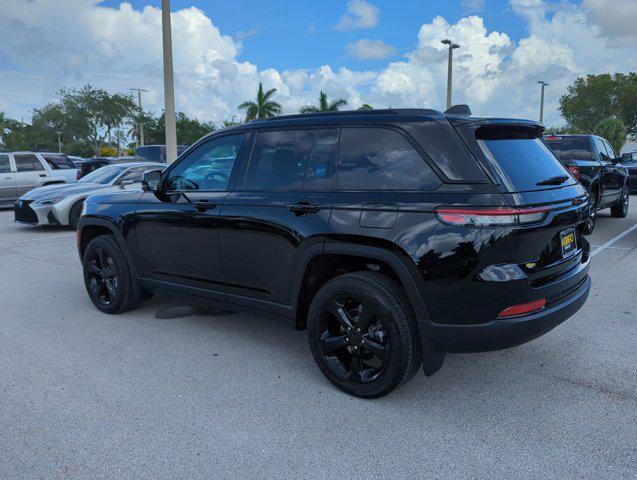 new 2024 Jeep Grand Cherokee car, priced at $36,600