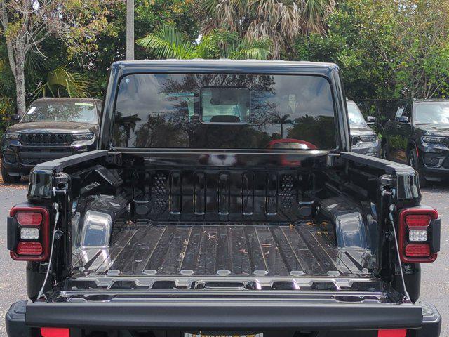 new 2025 Jeep Gladiator car, priced at $41,377