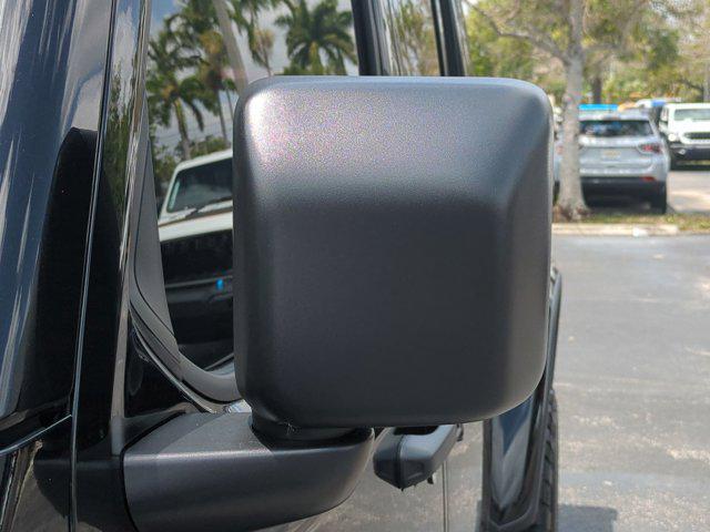 new 2025 Jeep Gladiator car, priced at $41,377