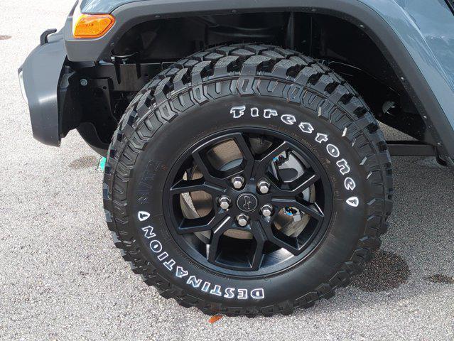 new 2025 Jeep Gladiator car, priced at $41,655