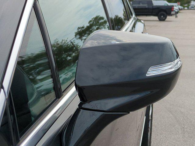 used 2023 Cadillac XT5 car, priced at $28,500